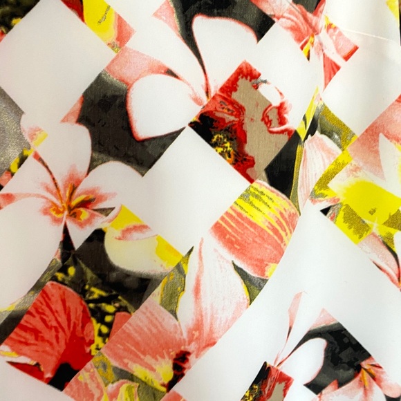 Vince Camuto summer sheath dress - size 4 - Picture 3 of 4